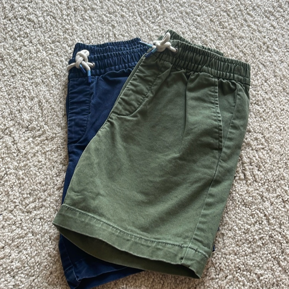 Gap 2-shorts set for boys